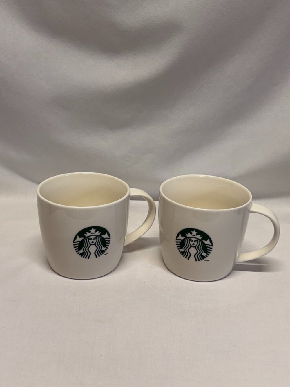 Set of 2 2013 Starbucks 12 oz White Mugs Green & White Siren Logo